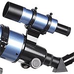 Telescopio refractor B&Crown 102-600, detalle del buscador